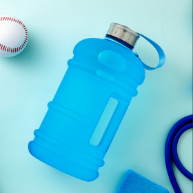 Color: Matte sky blue, Size: 1.3L - Fitness water bottle 1.3L large capacity scale sports